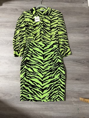 green emerald velvet dress Barbie Complete Look Fashion Pack Neon Green Zebra Print Dress  Maziply  Toys