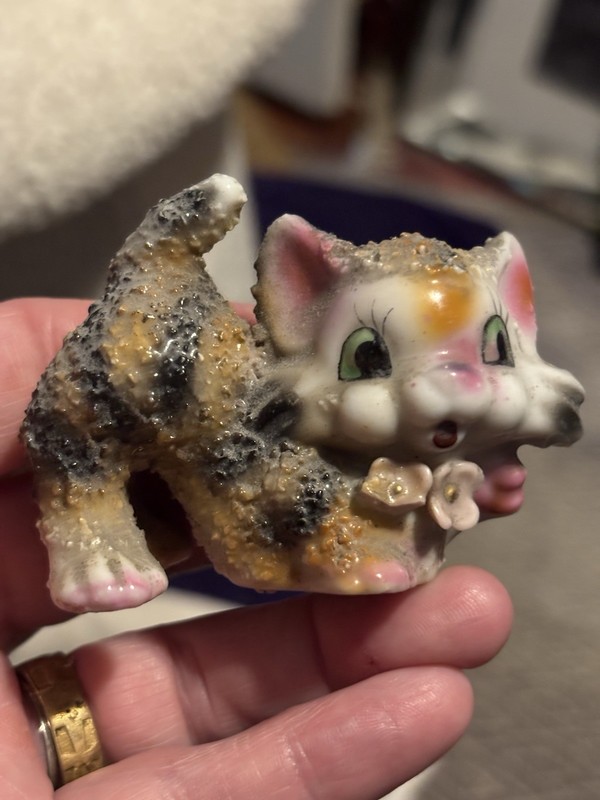 Striped Porcelain Textured Tabby Kitten Figurine 1950s Japan Vintage