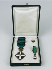 Cofanetto Con Medaglie Croce Al Merito Repubblica In Argento 800 925 + Pins