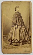 orig. CDV Foto Fotografie alt Bild Frau Dame Mode um 1865 Heitel Wien