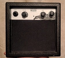First Act MA2039 Battery Powered Mini Practice Guitar Amp WORKS GREAT