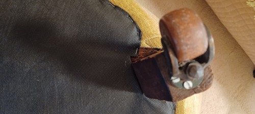 Antique/vintage button back low chair with castors. - Picture 11 of 23