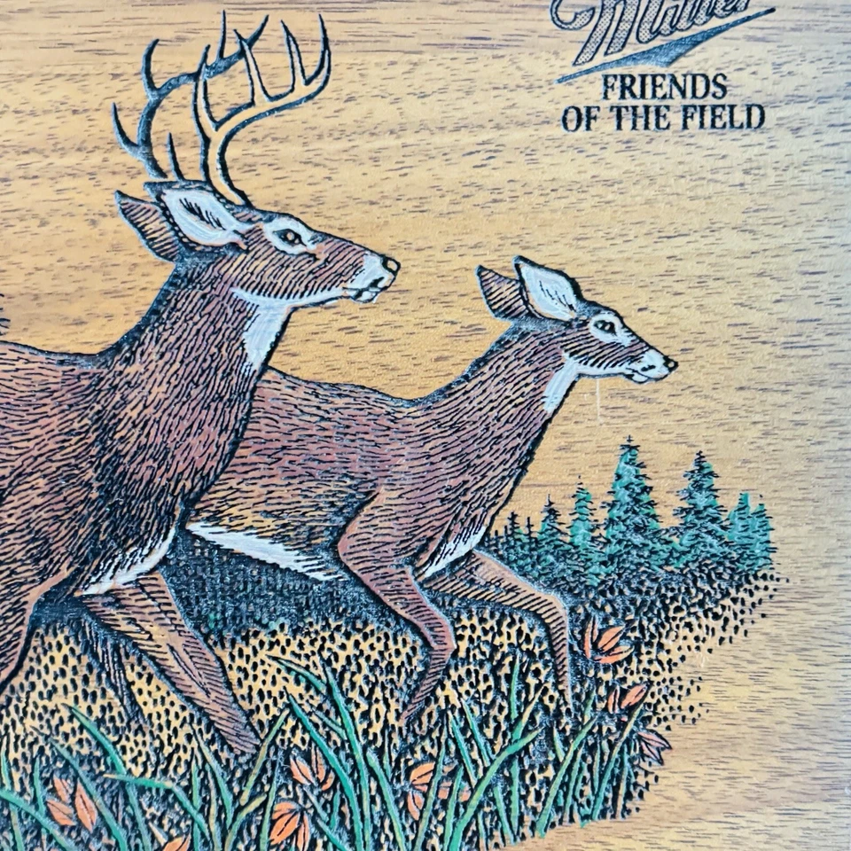 Placa de madera grabada Miller Beer Friends of the Field ciervo Foto 2 de 4
