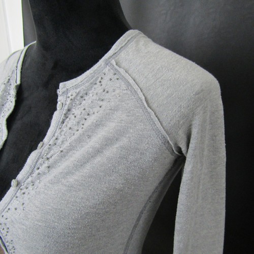 Camisa Abercrombie & Fitch Top Blusa Pullover Cuello Henley Mujer M Gris Cuentas - Imagen 2 de 16