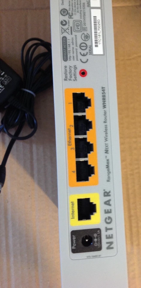 NETGEAR RangeMax Next Wireless Router WNR854T - Image 4 of 4