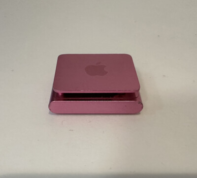 Apple iPod shuffle 4th Generation Light Pink (2 GB) Works Great