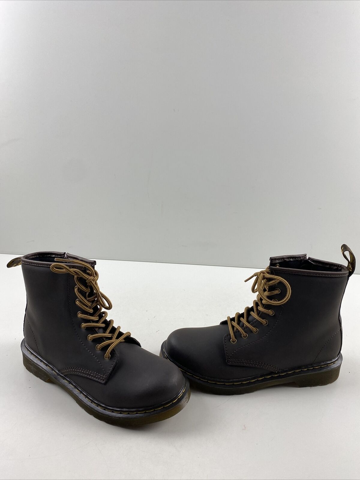 1460 leather ankle boots brown