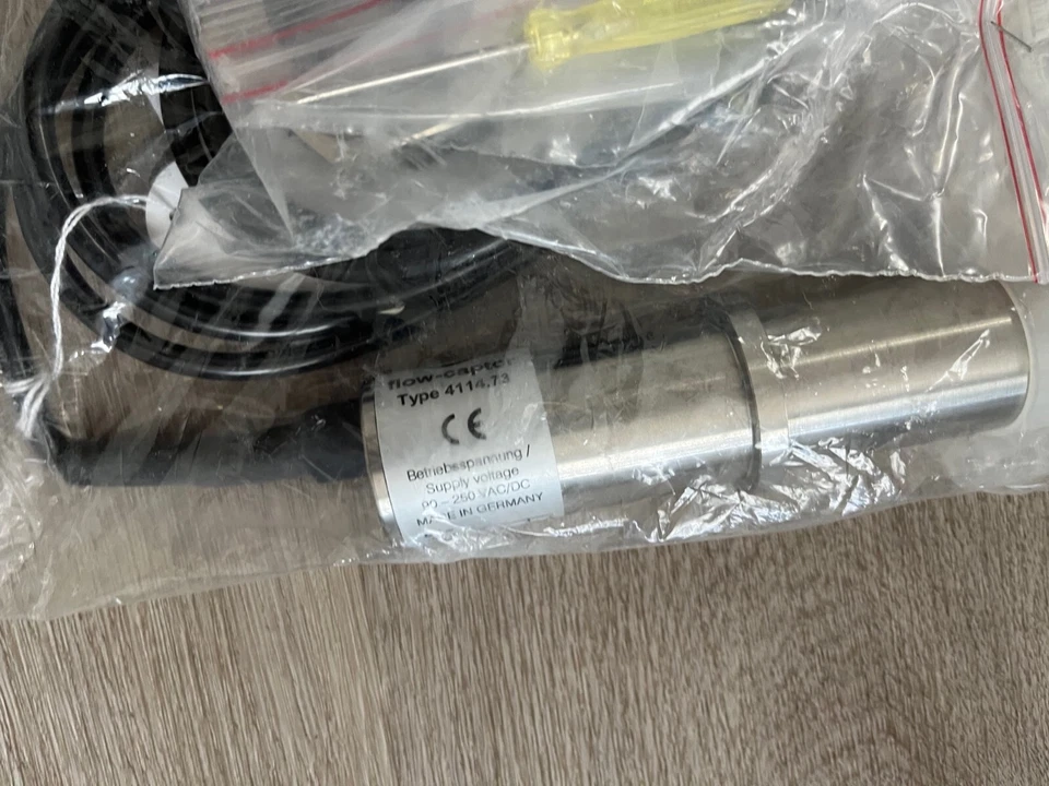 Weber 4114.73 Flow-Captor flow switch 0-200 cm/sec flow rate, 90V to 265V AC/DC - Image 2 of 3