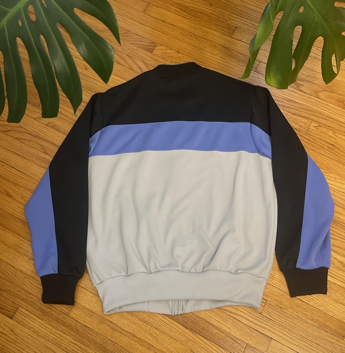 Vintage 80s Large Adidas ATP RUN DMC Hip Hop Trefoil Full Vintage 80s Large Adidas ATP RUN DMC Hip Hop Trefoil Full