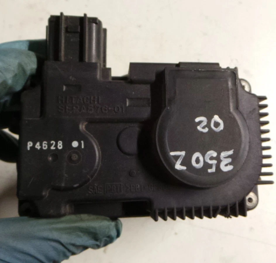 Nissan 350Z 2007 carrocería del acelerador SERA 576-01 Hitachi Foto 4 de 4