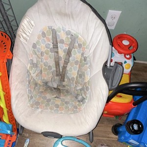 Graco Infant Baby Bouncer with Vibration Beige Gray Multicolor
