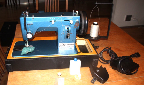SAILRITE LSZ-1 ULTRAFEED HEAVY DUTY ZIG-ZAG SEWING MACHINE *READ* + HARD CASE