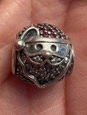Charm Babbo Natale scintillante natalizio in pensione Pandora Moments