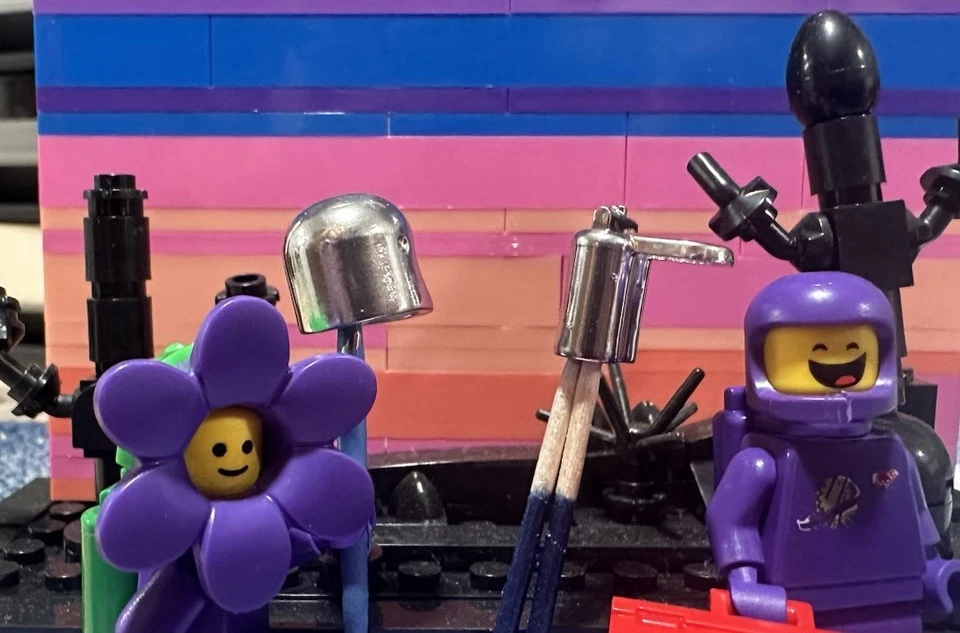 Lego Classic Spaceman Cromo Pintado Casco Espacial y Tanque de Aire Solo Foto 2 de 2