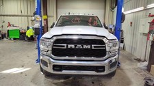 Used Front Center Seat Front fits: 2020 Ram Dodge 2500 pickup air bag bench 40/2