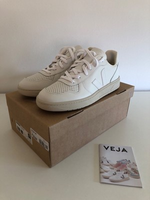 VEJA V-10   Leather   Extra White   EU 41   US 8   UK 7