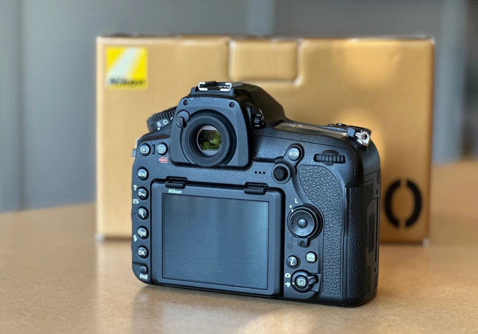 Nikon D850 Gehäuse (20.845 Ausl.) vom händler Private-Fotografie.nl - Bild 2 von 4