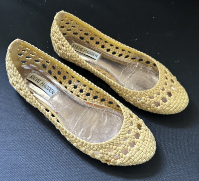 Steve Madden leather yellow open weave ballet flat size 6.5 pre owned