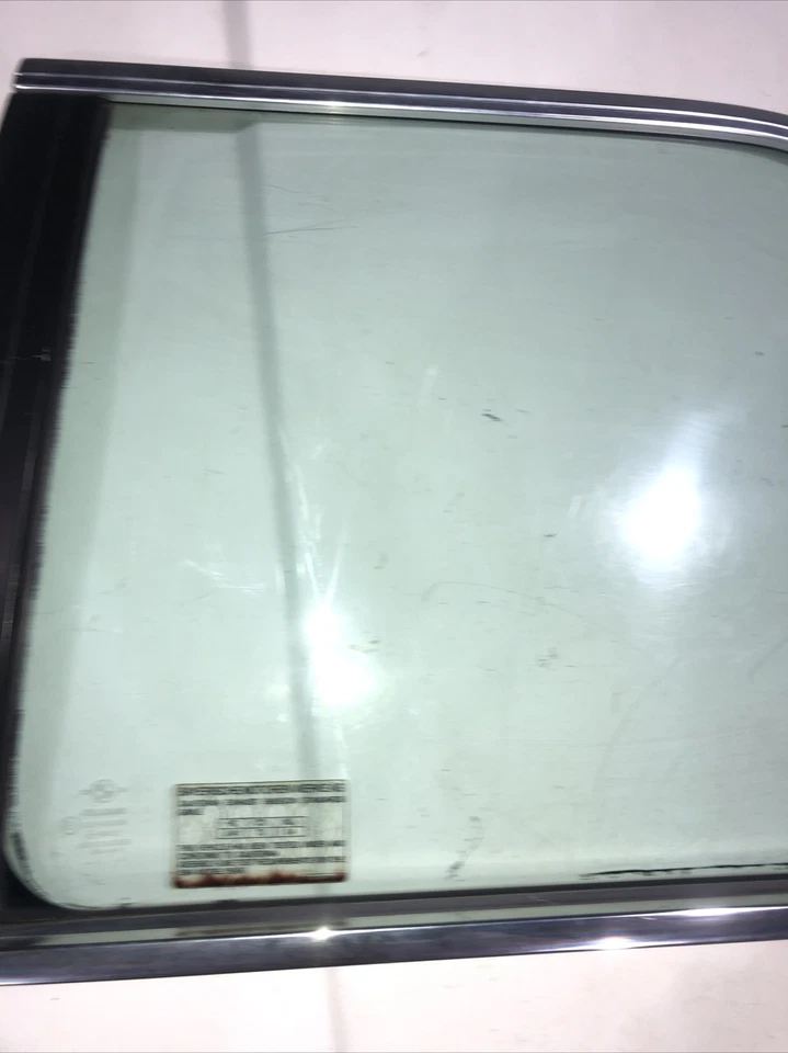 BMW E30 318 325 325 CUPÉ VENTANA TRASERA IZQUIERDA OEM ventana lateral, verde, izquierda Foto 2 de 4