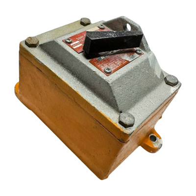 Crouse-Hinds DS415NX Explosionproof Snap Switch for Hazardous Location DS-415-NX