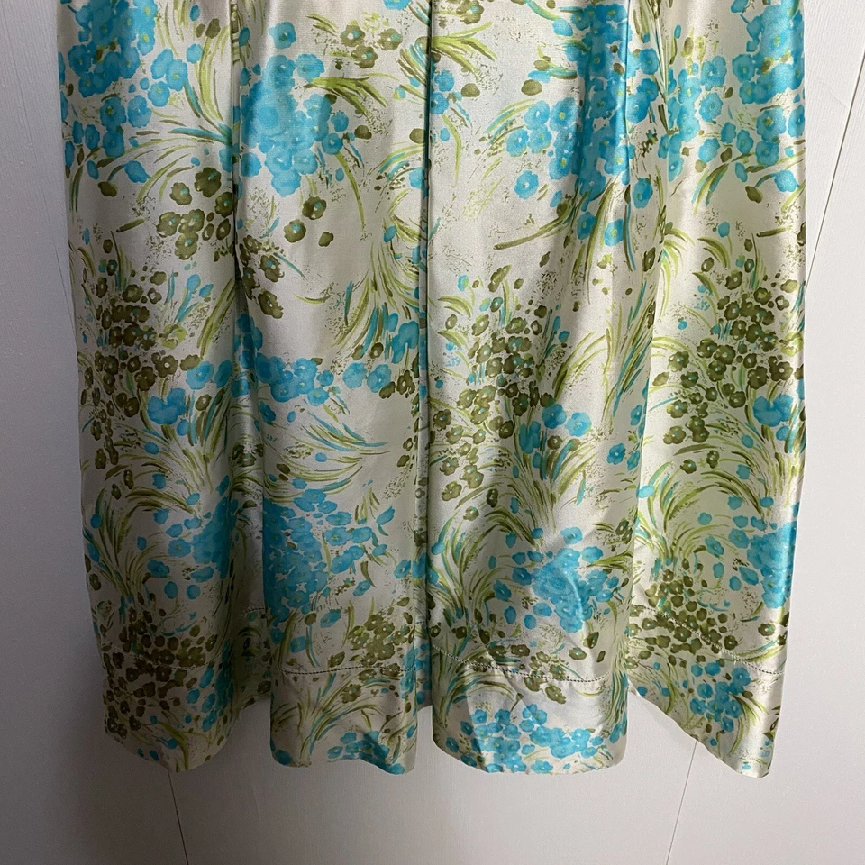 Vestido Talbots Feminino Flores de Seda Sem Mangas Fit & Flare Forrado Tamanho 10P. - Imagem 3 de 4