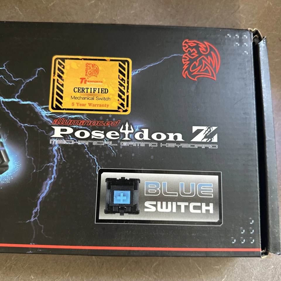 Teclado Iluminado Interruptor Azul Tt eSPORTS Poseidon Z (KB-PIZ-KBLLUS-01) Foto 2 de 4