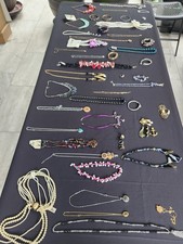 Costume Jewerly. Modern and Vintage. Nice Big Lot