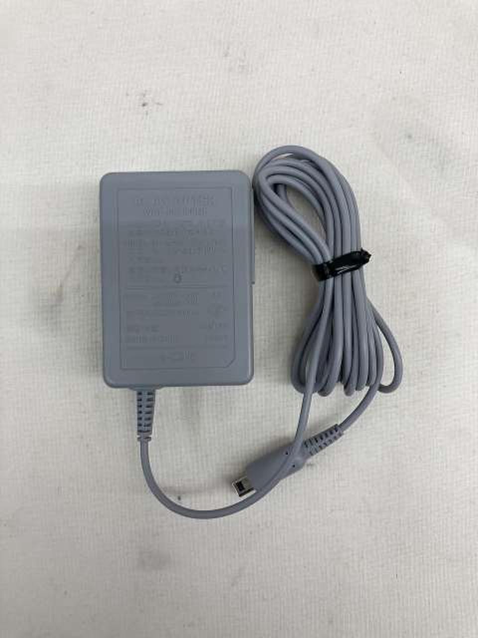 Nintendo 3DS CTR-001 Handheld Console Portable Gaming System