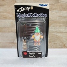 Japan Disney TOMY Magical Collection Bashful Snow white Seven Dwarfs Figure
