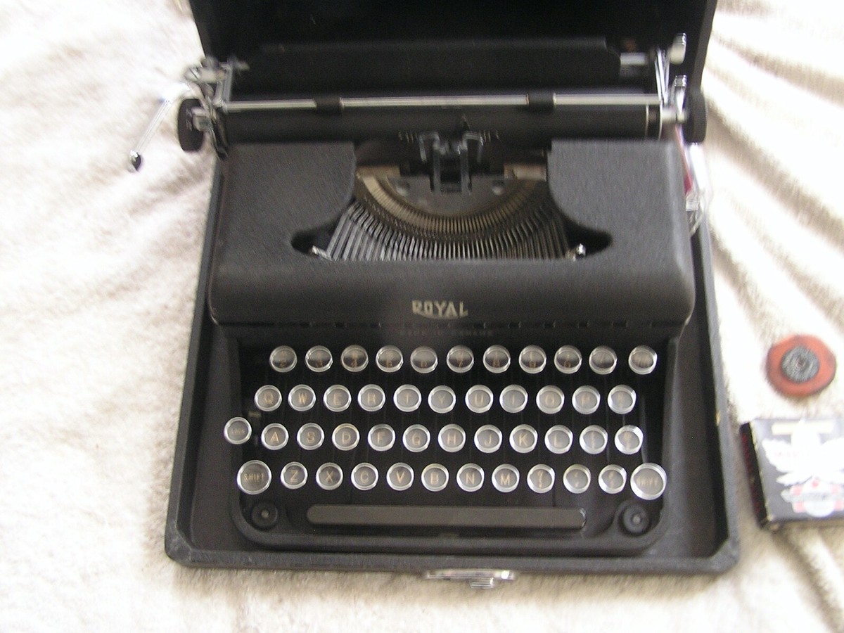  PORTABLE ロイヤルタイプライター ポータブル アンティーク Royal Portable typewriter/ロイヤル社ポータブル