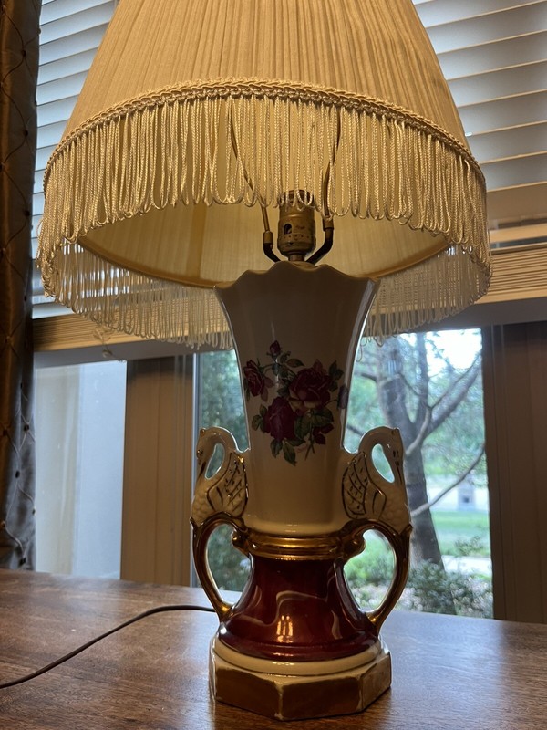 VTG 1940's Jenny Worrall Lamp Ruby Roses Swan Handles Gilded FINIALS Fluted