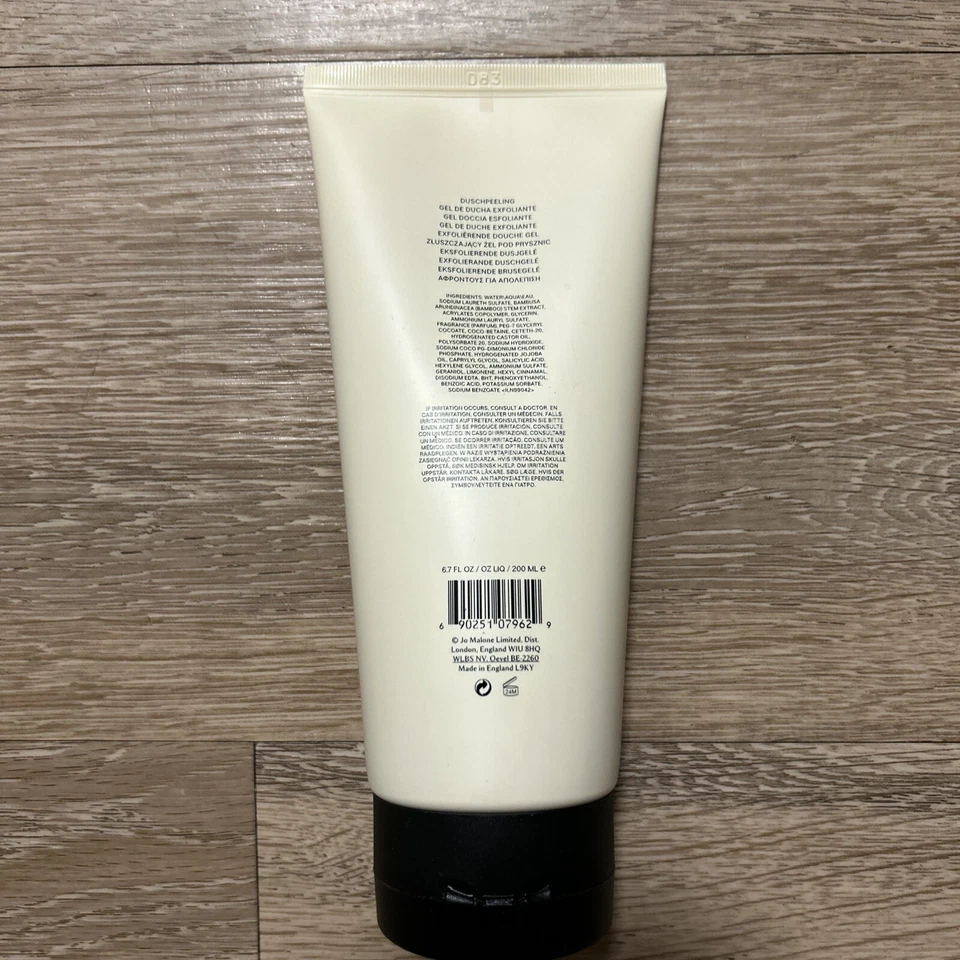 Gel de ducha exfoliante Jo Malone London English Pear & Freesia 6,7 oz TOTALMENTE NUEVO Foto 2 de 2