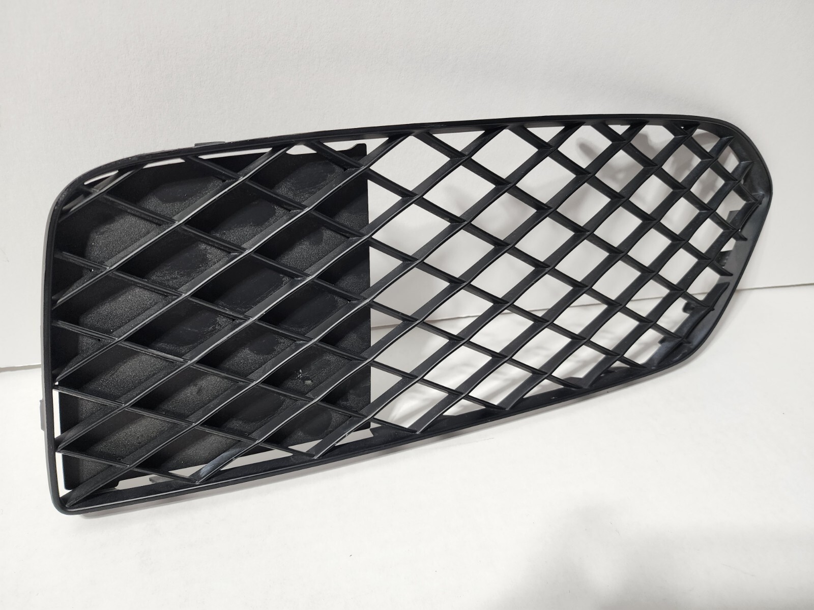 OEM BENTLEY BENTAYGA 17-19 FRONT PASSENGER RIGHT SIDE COVER GRILLE 36A807894