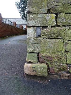 Foto 6x4 OS Benchmark - Meole Brace, Wall on Longden Road Shrewsbury An c2017