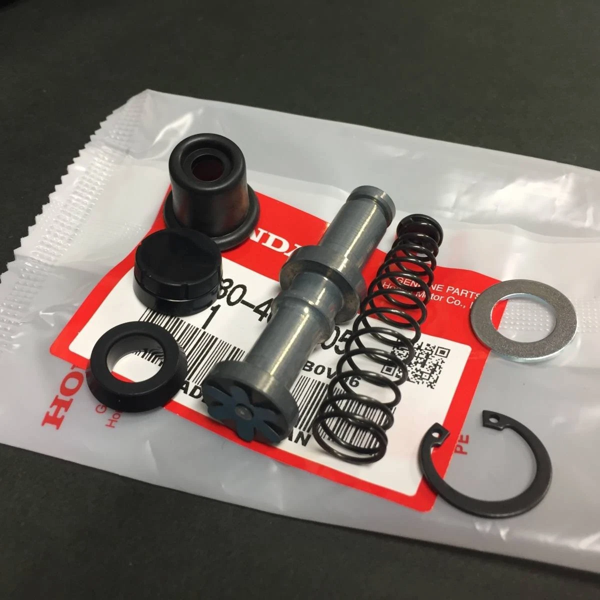 Honda CB250N CB400N Genuine Square Front Master Cylinder Kit New