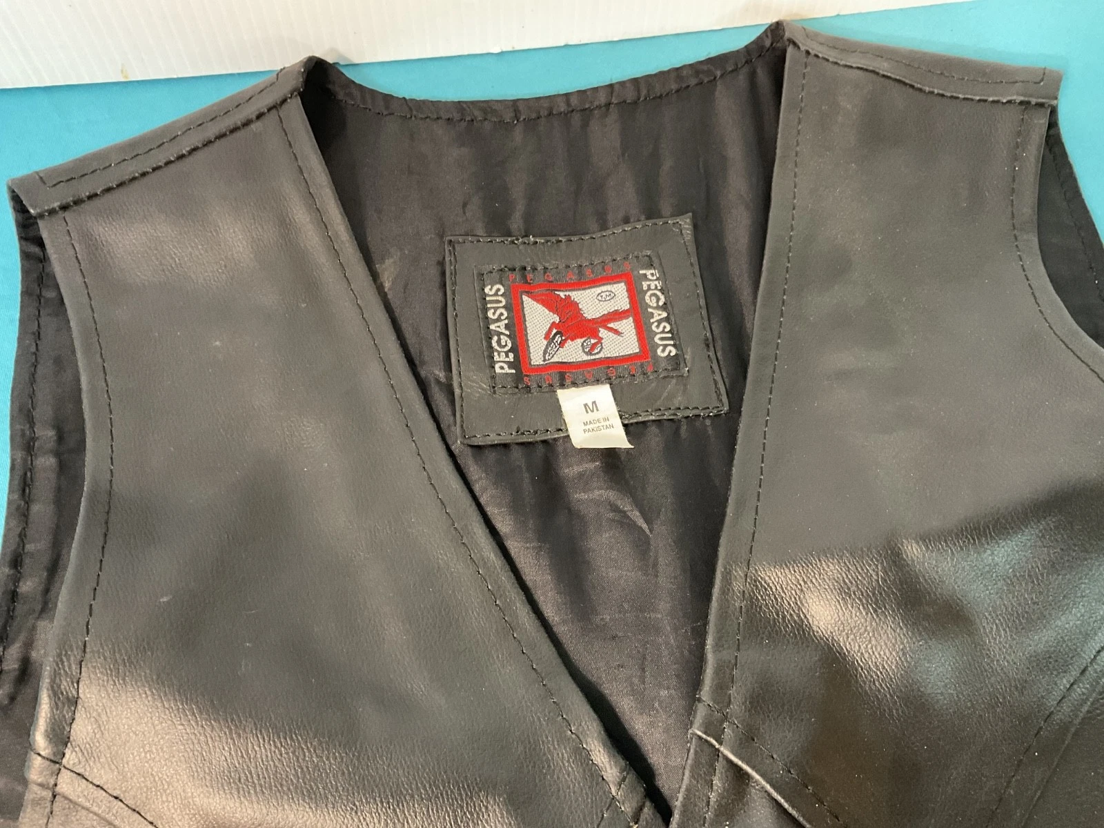 Black Leather Motorcycle Vest Medium - Heavy Built - Nice Unused - Leather Ties - product detail image 2