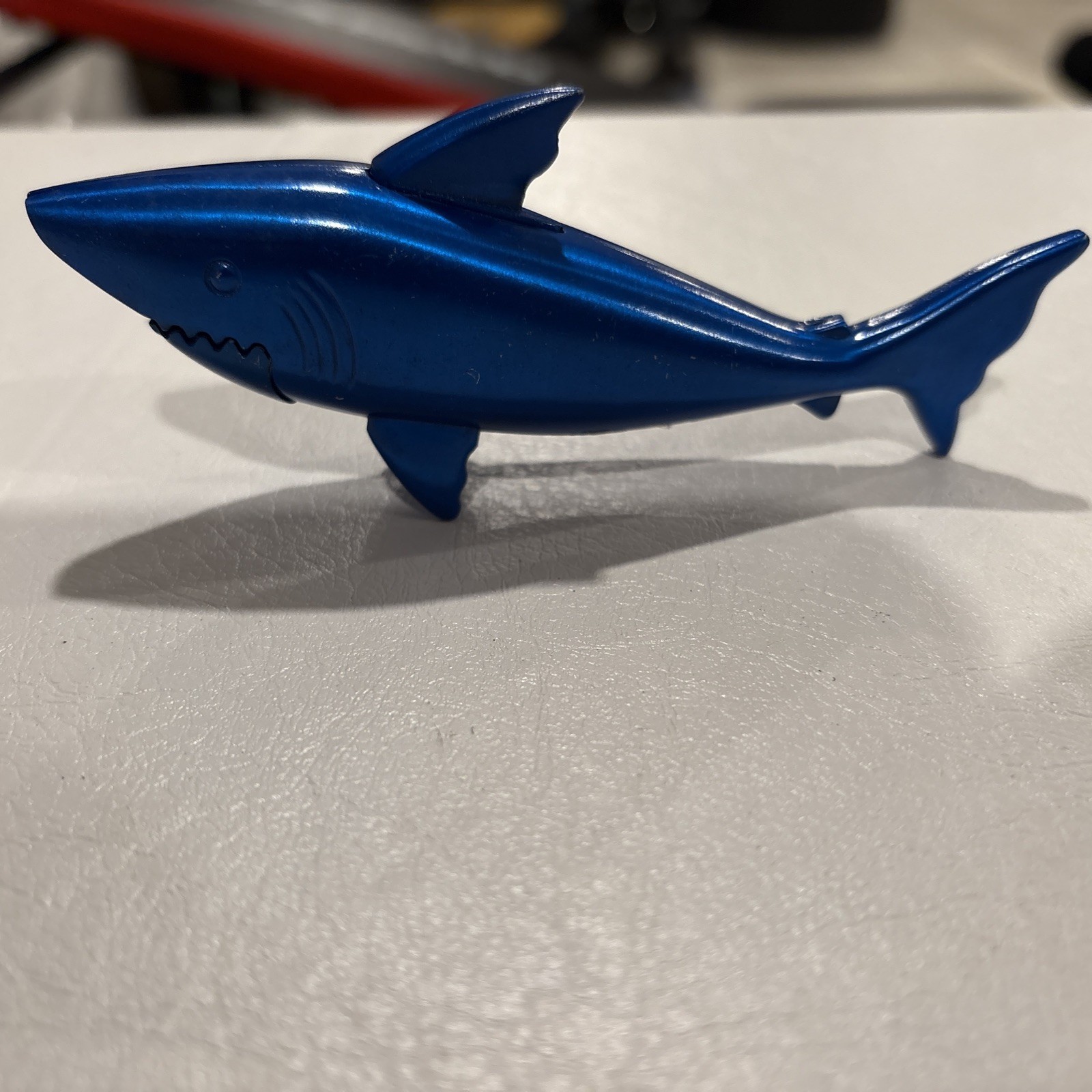 Novelty Shark -mouth Opens For Flame Blue Ocean Life Refillable Butane