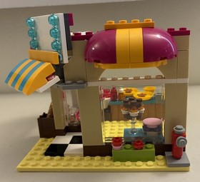 Retired LEGO 41006 FRIENDS: Downtown Bakery