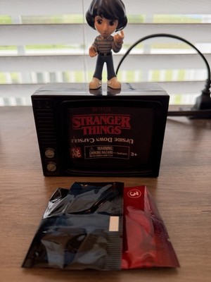YuMe Toys Stranger Things Upside Down Capsule Mike Wheeler w/ Accessory