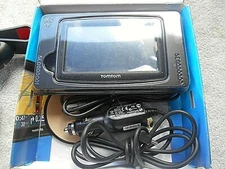 TOM TOM  4ET103 Automotive Mountable GPS Receiver WITH MOUNT