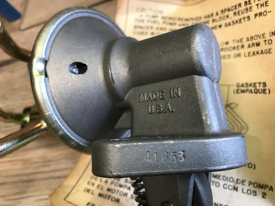 BOMBA DE COMBUSTIBLE MECÁNICA FEDERADA NUEVA REMANUFACTURADA 41653 Foto 3 de 3