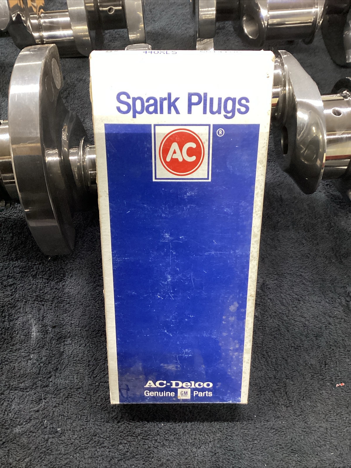 Vintage Genuine GM AC Delco Spark Plugs 440XLS Box of 8 40 Heat Range Rare