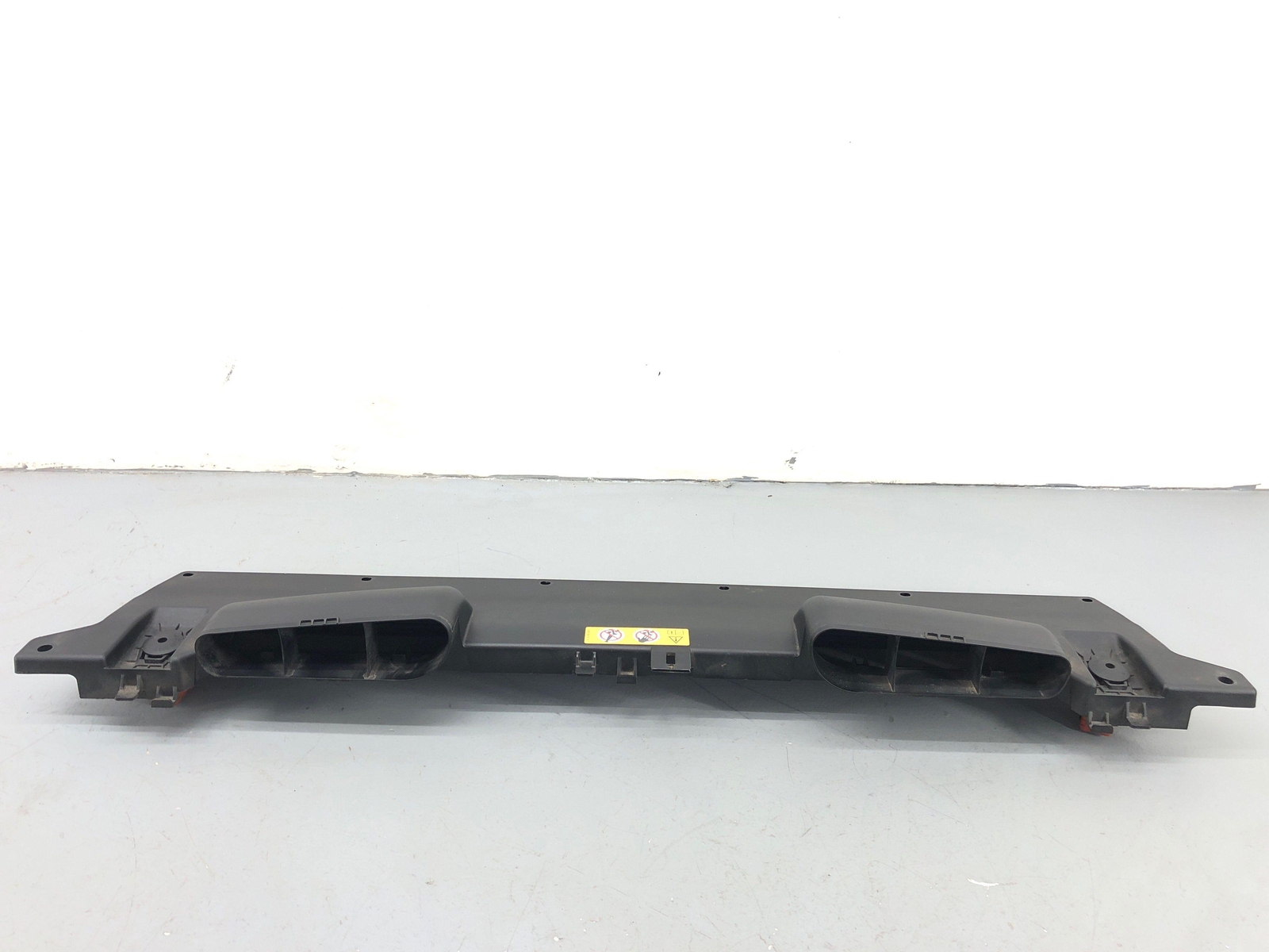 2017-2020 MERCEDES SLC300 FRONT RADIATOR AIR INTAKE PANEL  