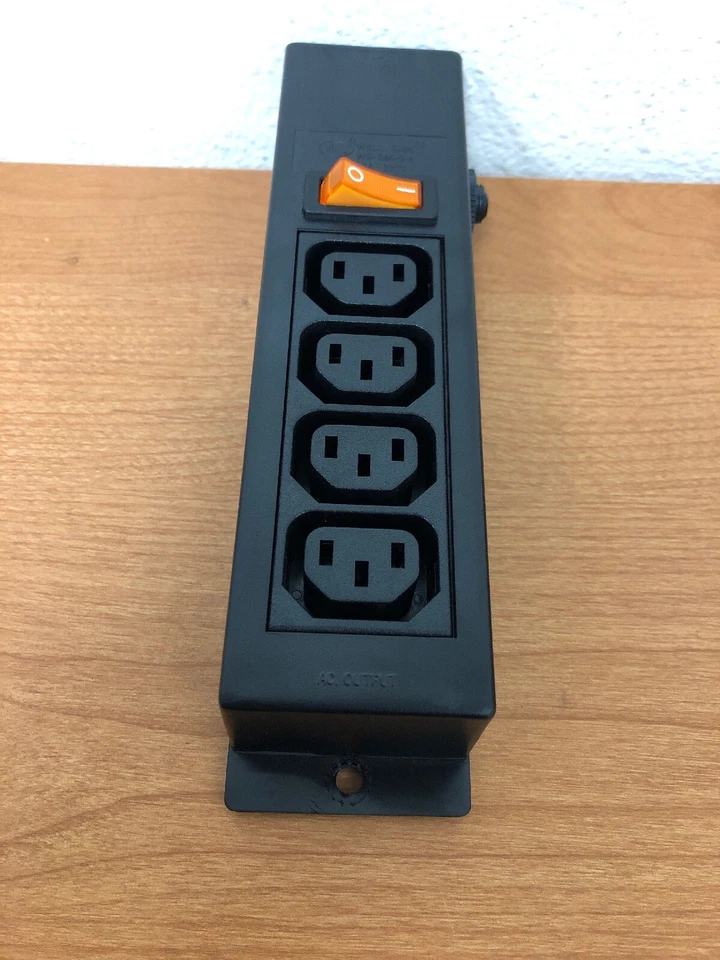 Well Shin WS-045-0-4 IEC Power Strip 10A 250V Board 1 to 4 with Switch - Image 4 of 4