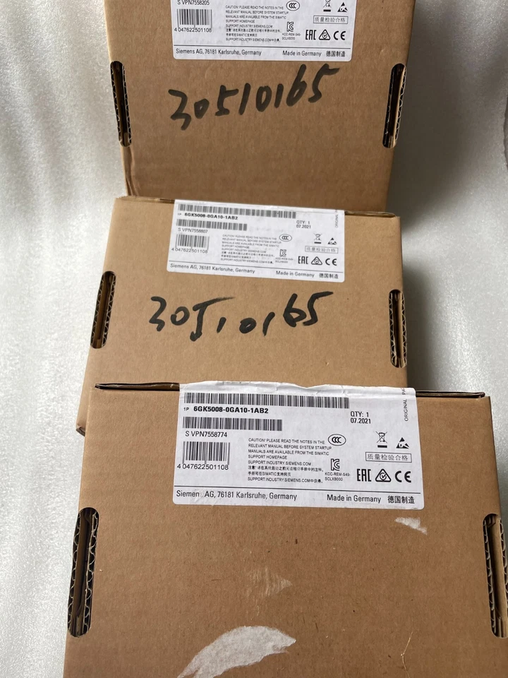 SIEMENS SCALANCE XB008G Ethernet Switch 6gk5008-0ga10-1ab2 6gk 5008-0ga10-1ab2 - Image 4 of 4