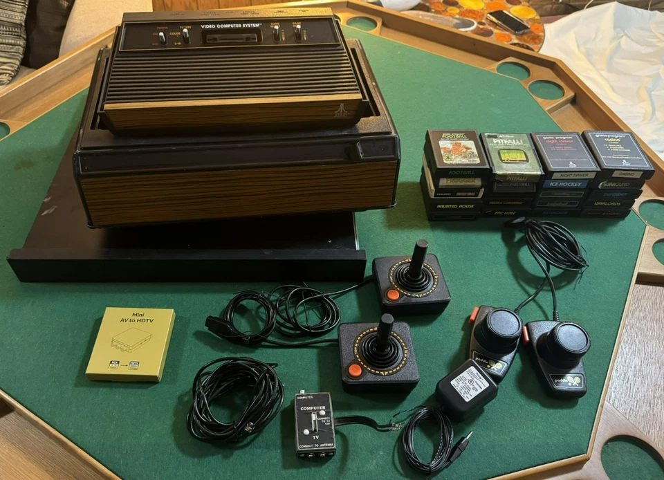 Atari 2600 Complete Video Computer System with 20 Games and Mod w/Storage Box - Image 2 of 4