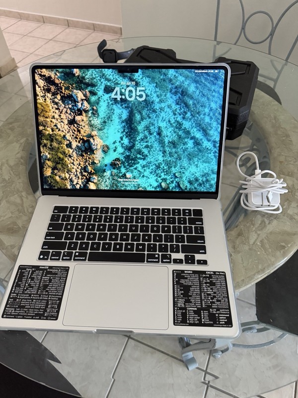 2025 Apple MacBook Air 15" M4 10C GPU 4.5GHz 16GB RAM 256GB SSD MW1J3LL/A
