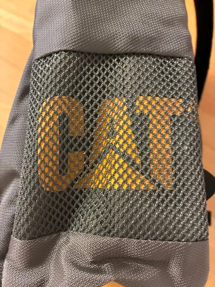 Bolso mochila CAT más solo una vez Foto 2 de 4