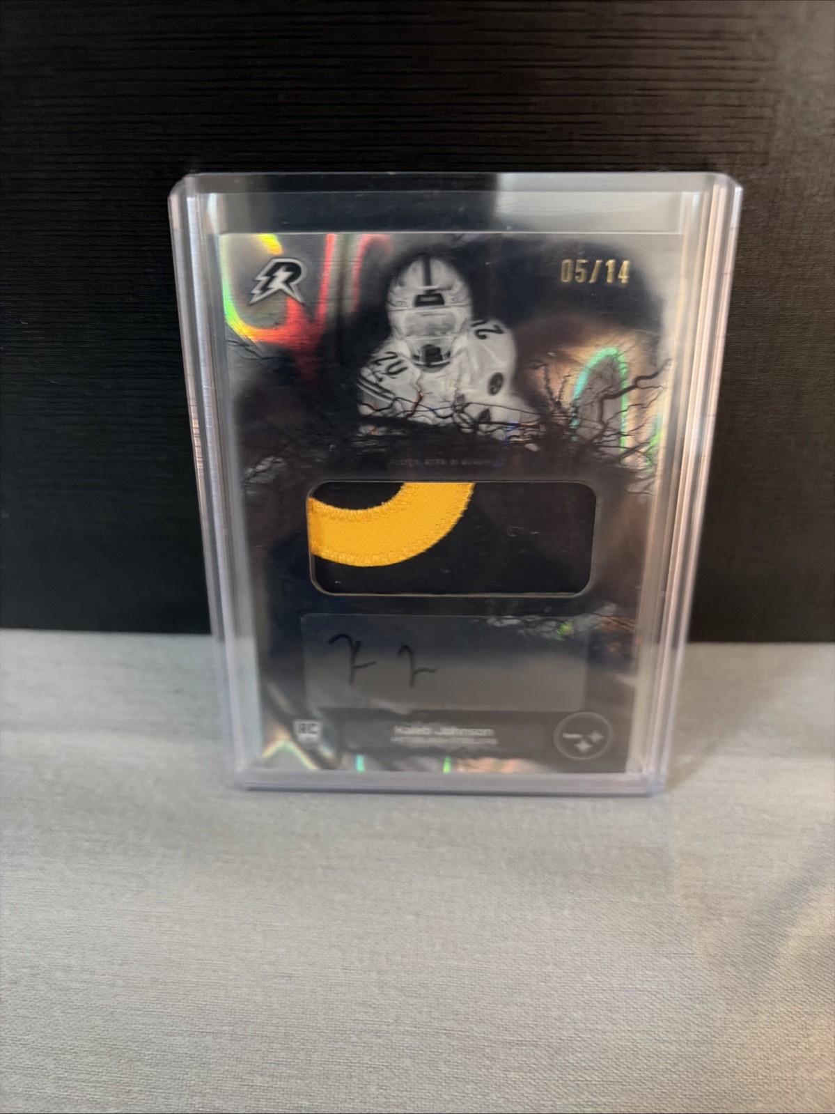 Topps Resurgence Football 2025 Kaleb Johnson Radial Rookie Relic Auto /14!!!