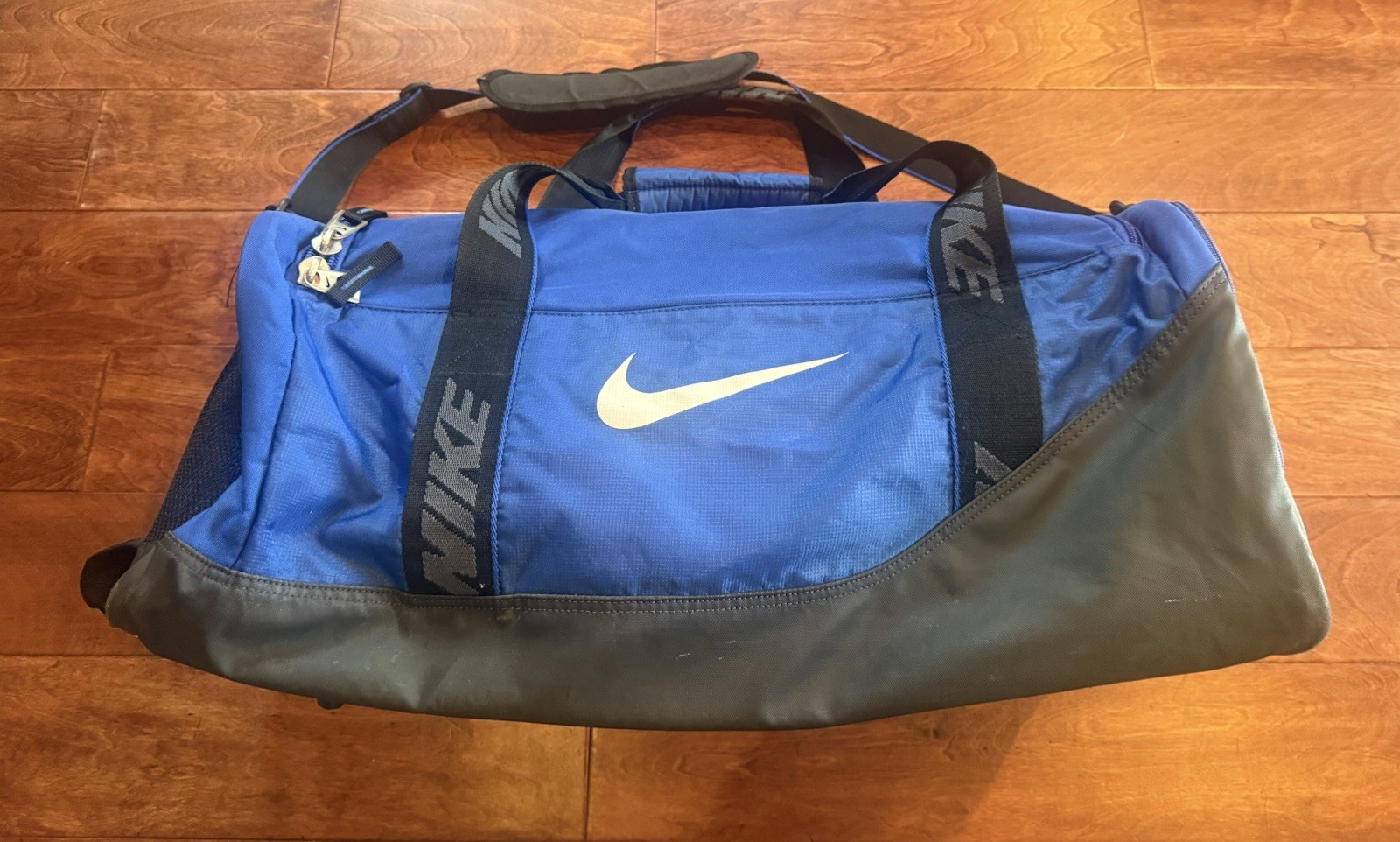 Nike Brasilia Large Logo Gym Duffel Bag Blue Black